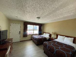 Moosup Elite Inn מראה חיצוני תמונה